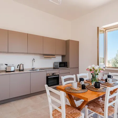 Helloapulia - Gradone - Private Saltwater Pool&olive Garden *